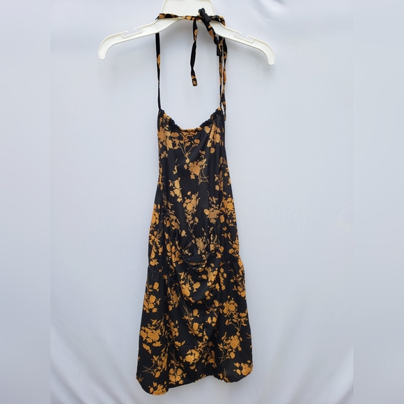 Shein Black Floral Romper Available in Small, Medium, Large New - Picture 3 of 5